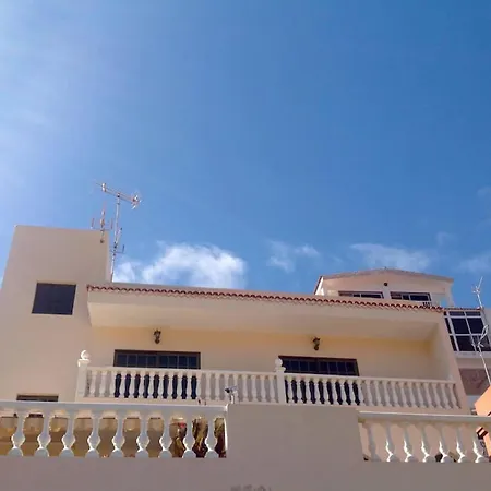 Casa El Cercado * Santa Cruz de Tenerife